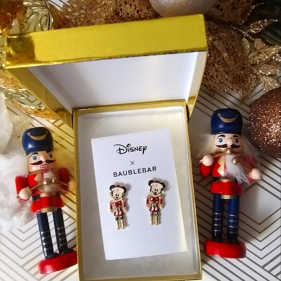 NWT Disney Mickey Mouse Holiday Nutcracker Earrings - Picture 14 of 16